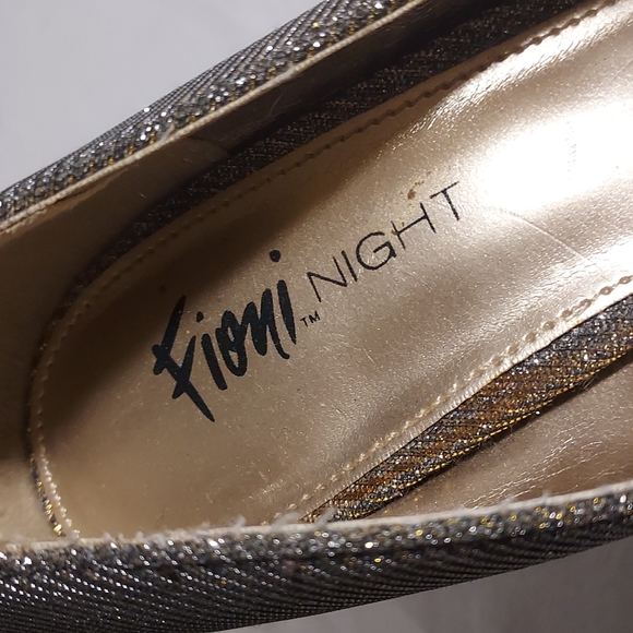 Gold silver shimmering metallic 4"  high heels platform shoes 👠 new! - Picture 7 of 16